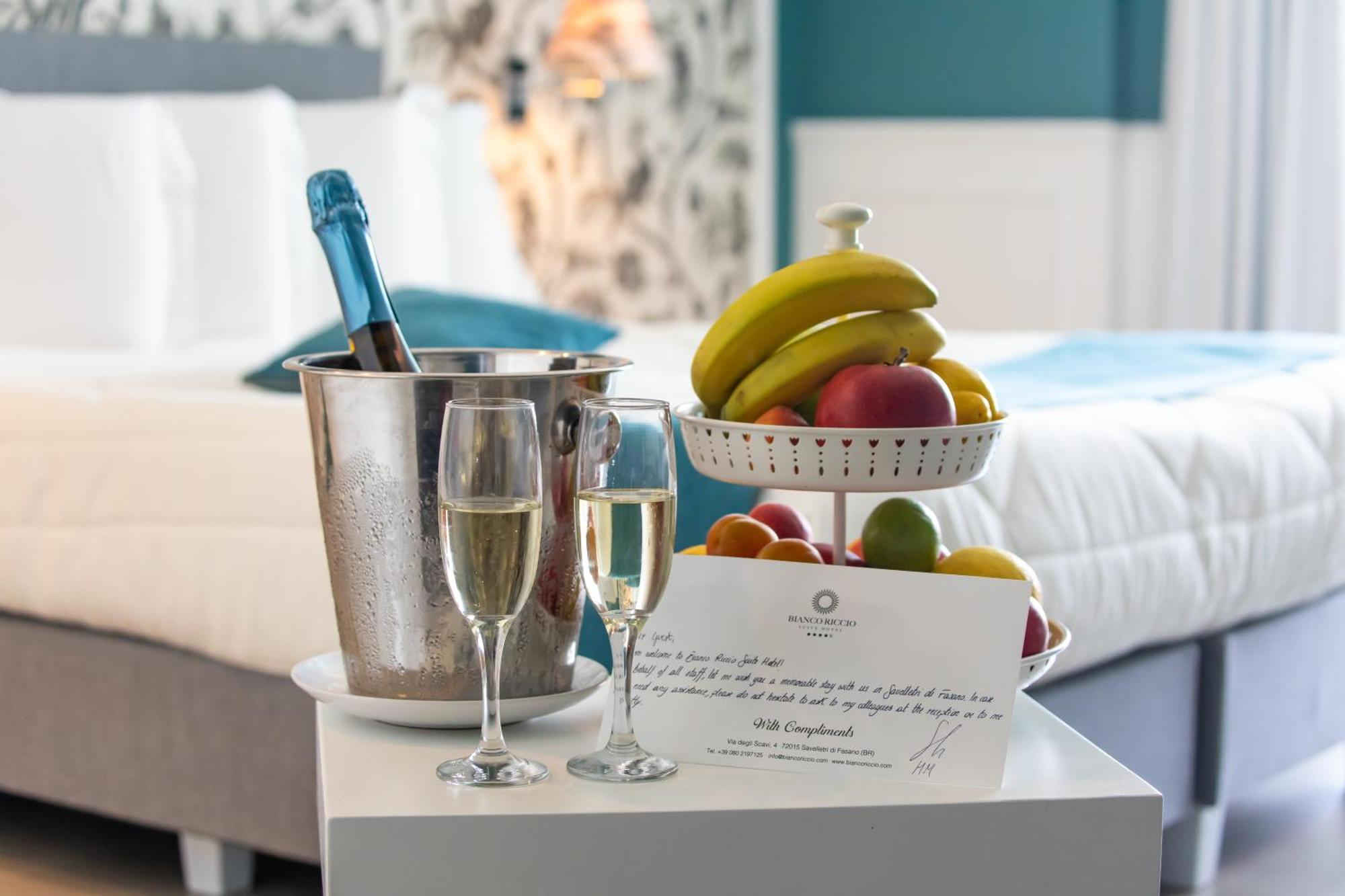 Bianco Riccio Suite Hotel Savelletri Luaran gambar